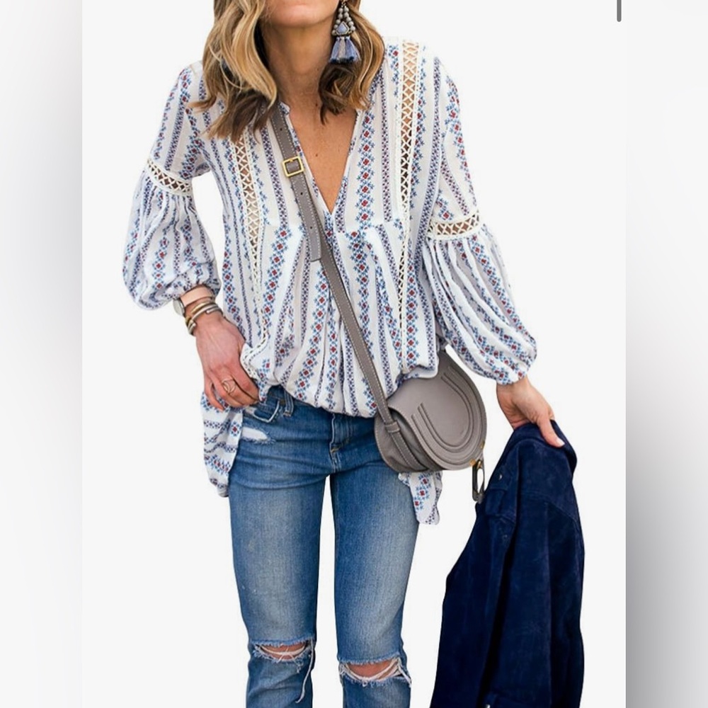 Boho White/Blue/Red Patterned Blouse - USA - sz M